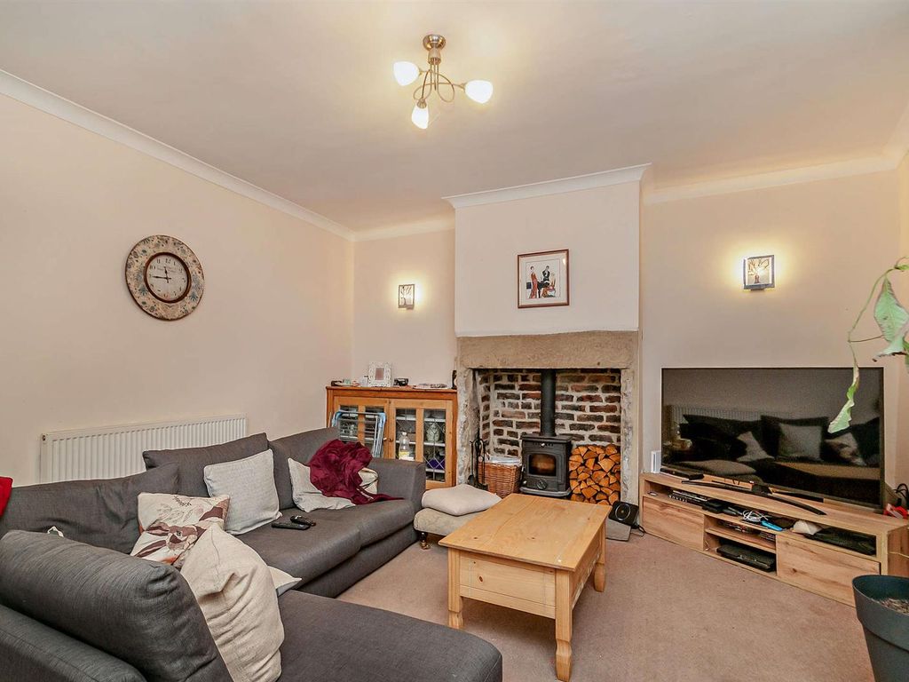 3 bed end terrace house for sale in Perseverance Street, Baildon