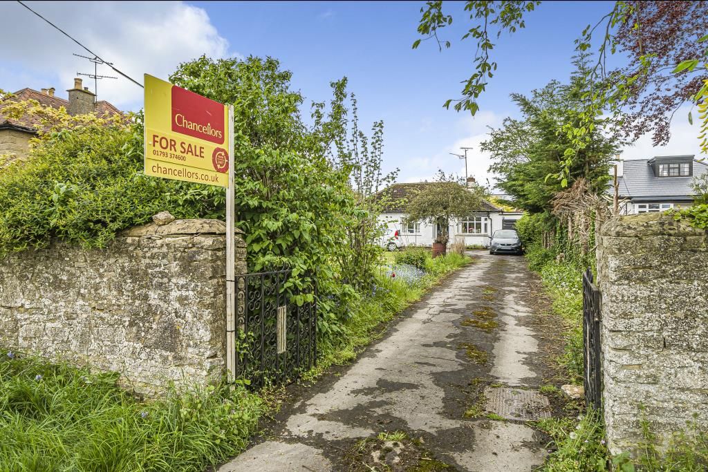 4 bed detached bungalow for sale in Faringdon, Oxfordshire SN7 Zoopla