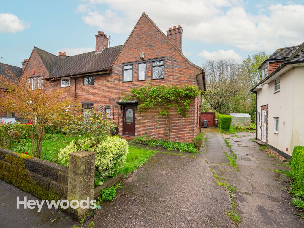 3 bed semidetached house for sale in Harpfield Road, Harpfields, Stoke