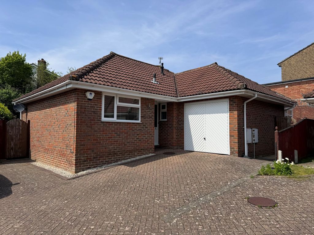 2 bed detached bungalow for sale in Garth Close, BexhillOnSea TN39, £
