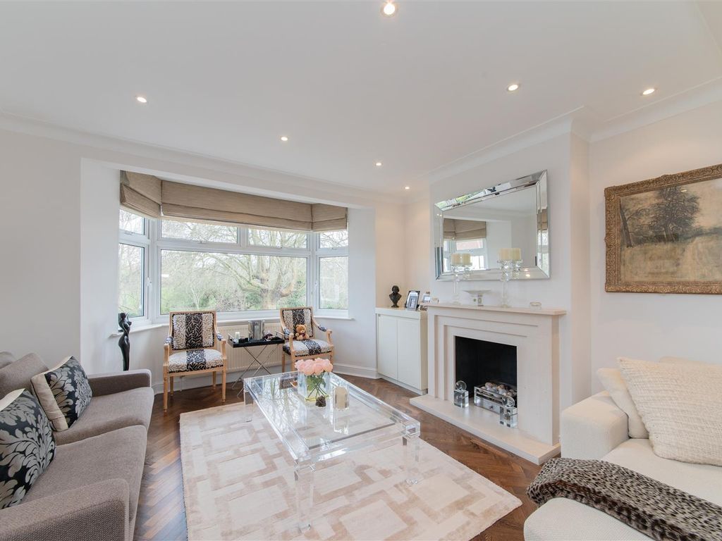 3 bed semidetached house for sale in Holders Hill Gardens, Hendon