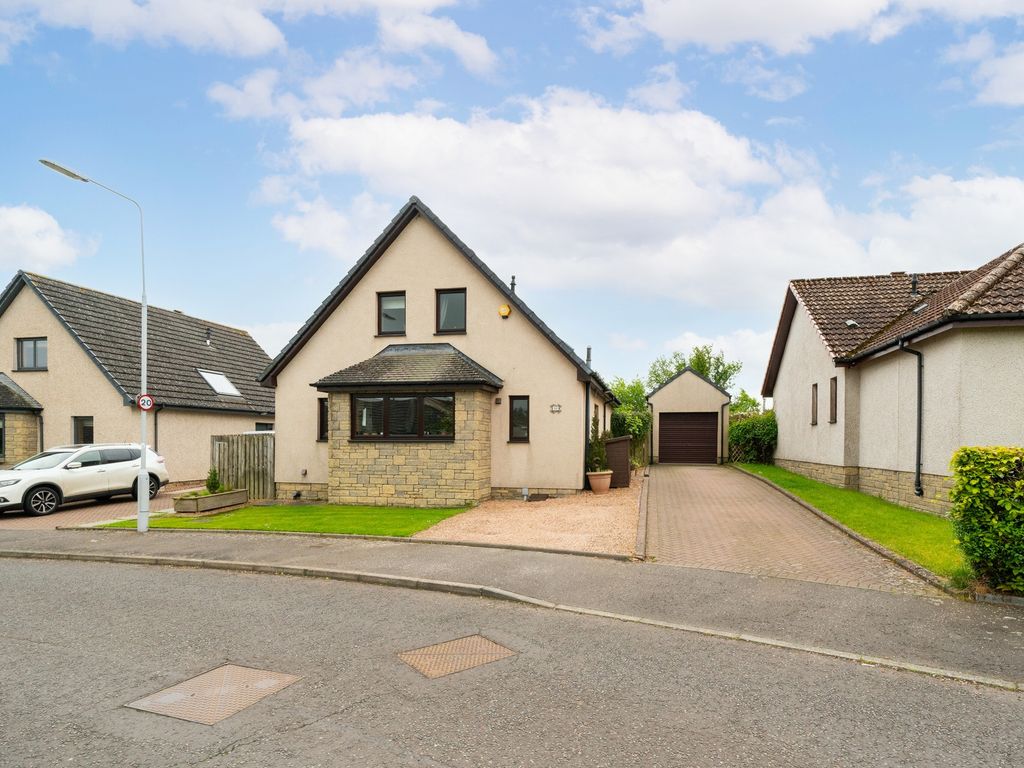 4 bed detached house for sale in Pitcairn Drive, Balmullo KY16 Zoopla
