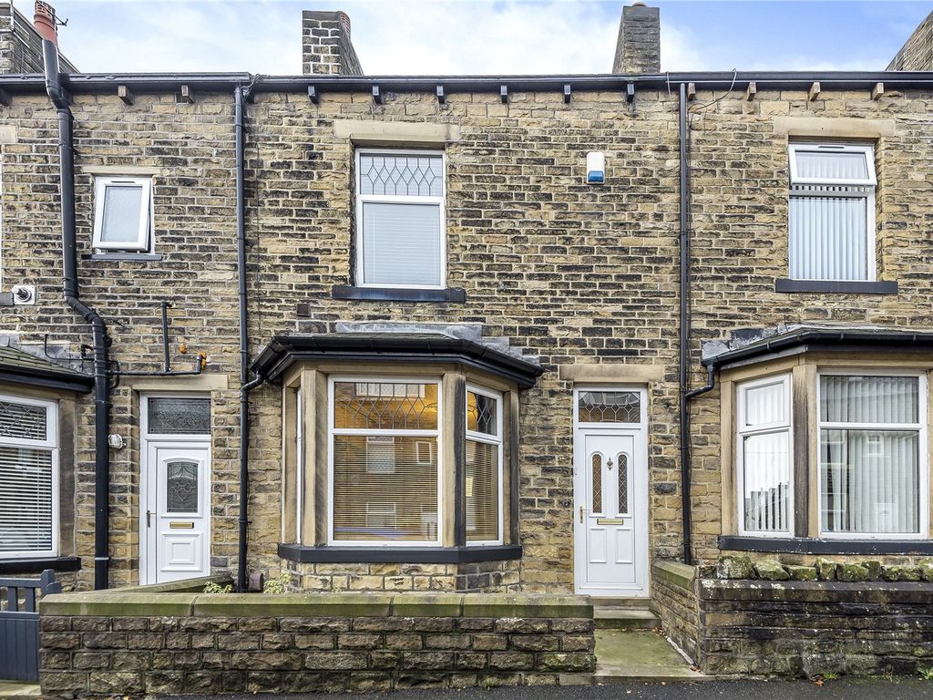3 bed terraced house for sale in Mannville Grove, Keighley, West