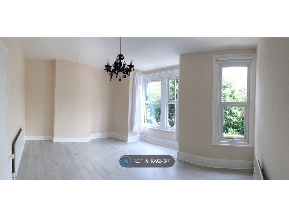 1 bed flat to rent in Forest Gate, London E7, £1,500 pcm Zoopla