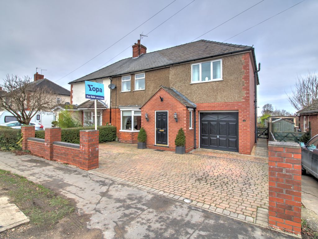 5 bed semidetached house for sale in Canwick Avenue, Bracebridge Heath