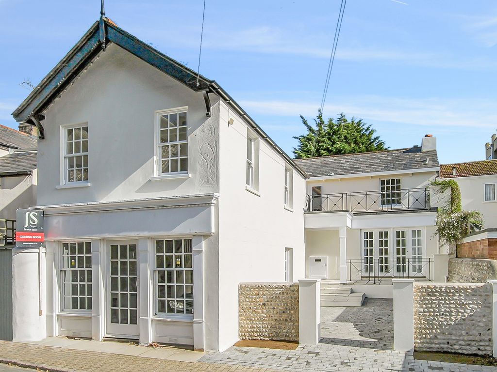 1 bed for sale in Portland Road, Broadwater, Worthing BN11