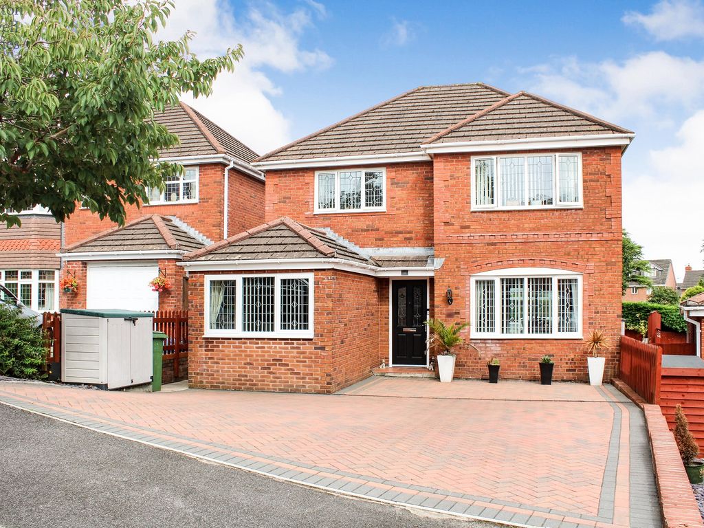 4 bed detached house for sale in Pant Hendre, Pencoed, Bridgend