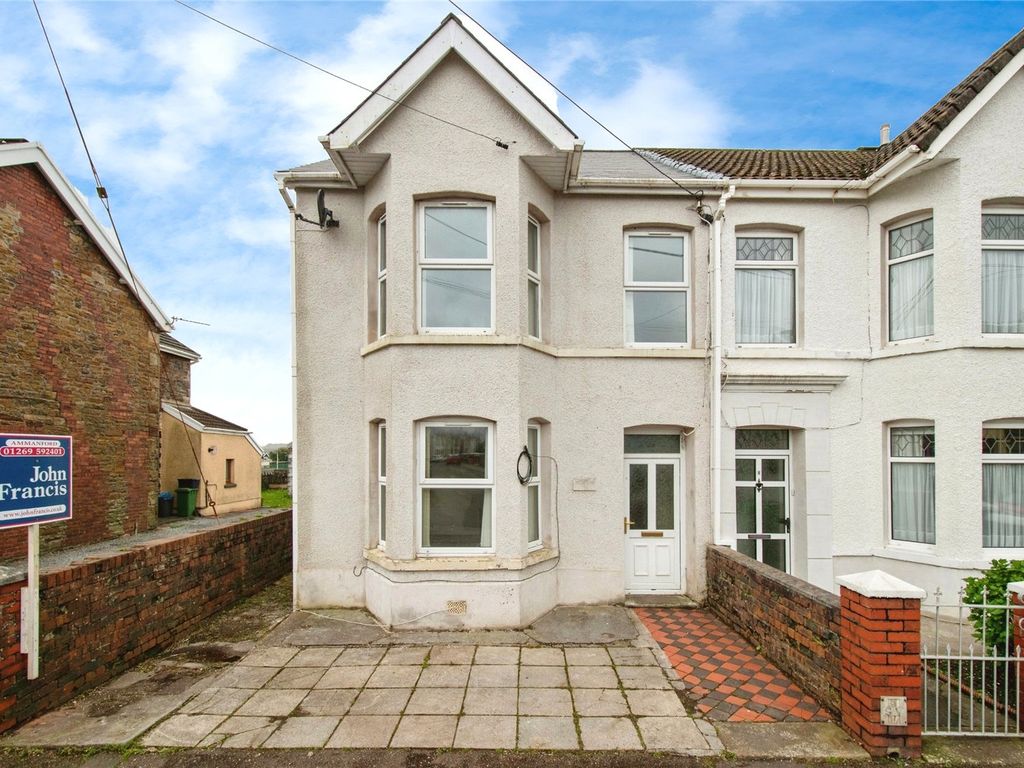 3 bed semidetached house for sale in Union Street, Ammanford