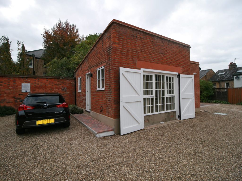 1 bed cottage to rent in Vaughan Road, Harrow HA1, £1,500 pcm Zoopla