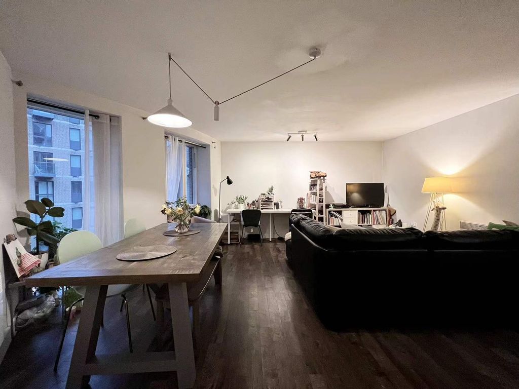 Iland Apartment 41 Essex St B5  