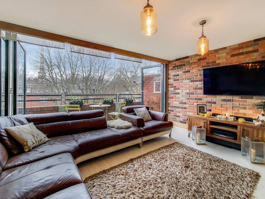 Old Street, Old Street, London EC1V  