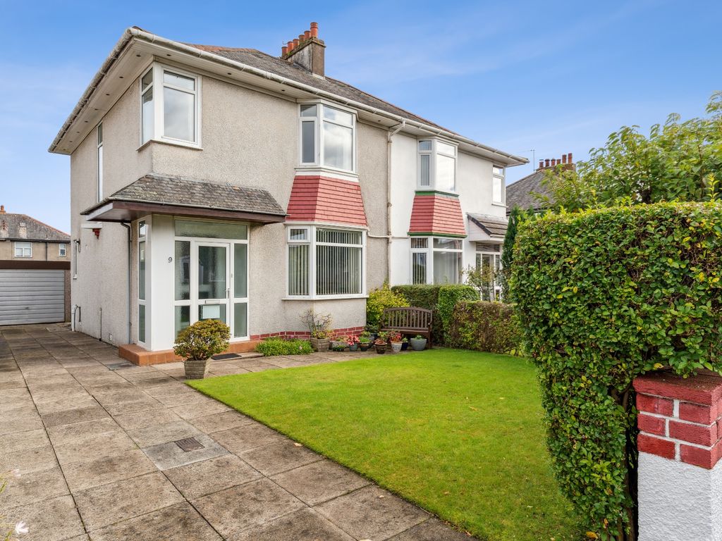 3 bed semidetached house for sale in Hillside Avenue, Clarkston, East