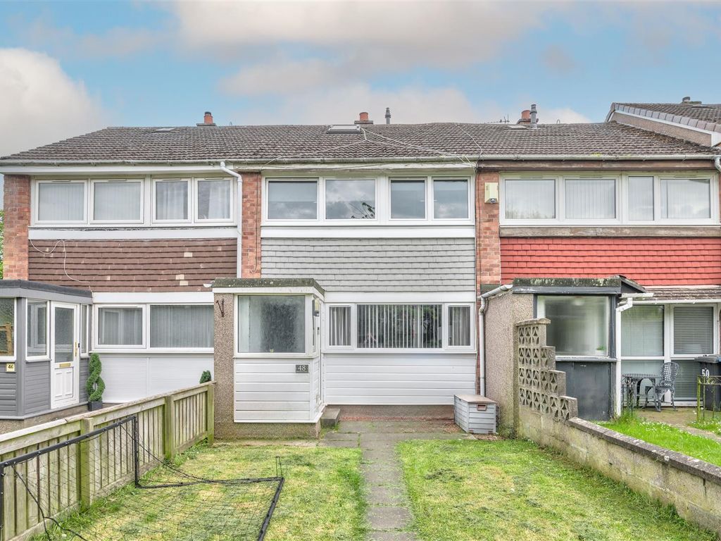 3 bed terraced house for sale in Brackens Road, Dundee DD3, £135,000