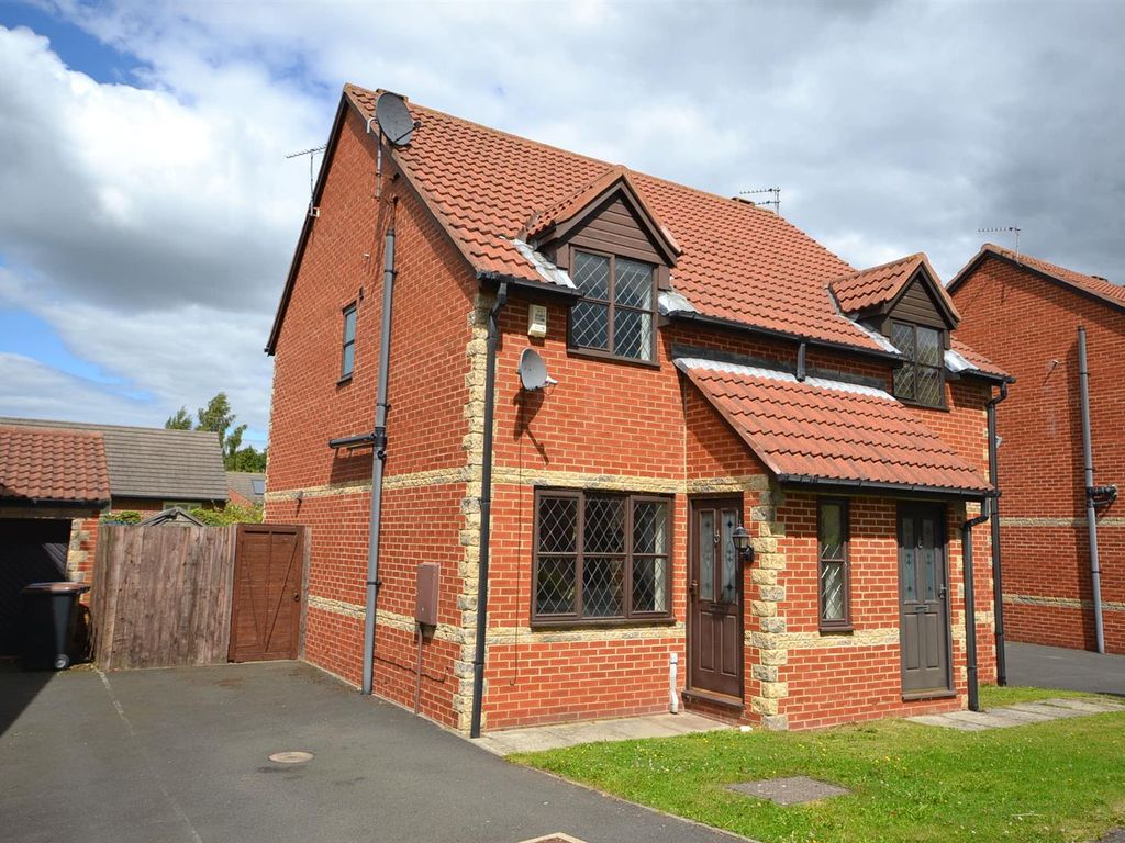 2 bed semidetached house to rent in St. Bedes Way, Langley Moor
