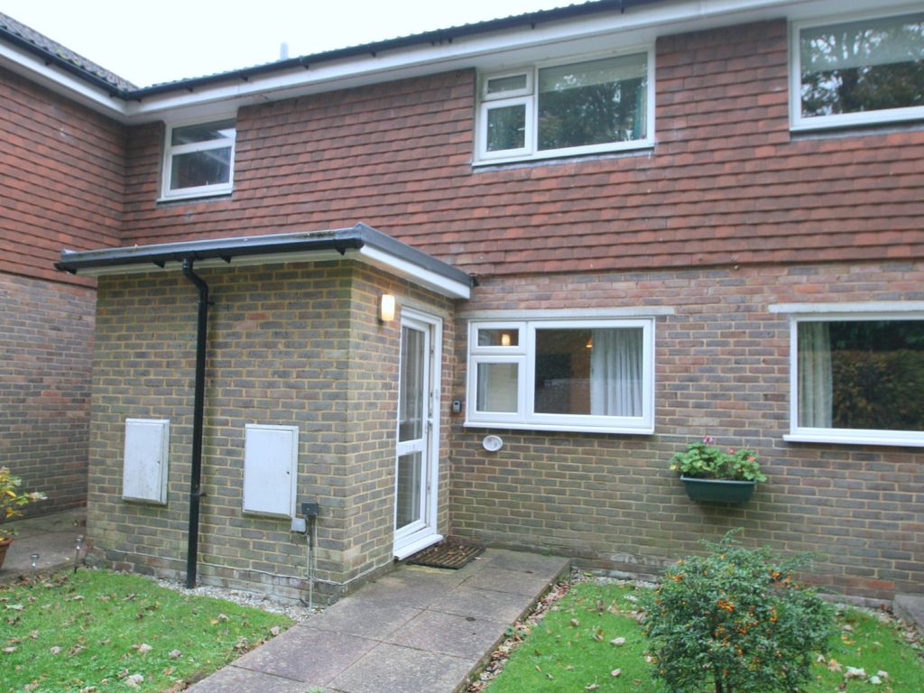 Bucklers Close, Tunbridge Wells TN2  
