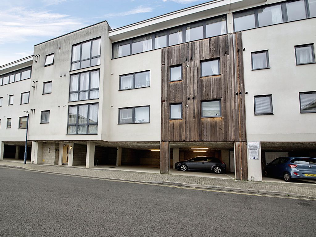 2 bed flat for sale in Clifford Way, Maidstone, Kent ME16 Zoopla