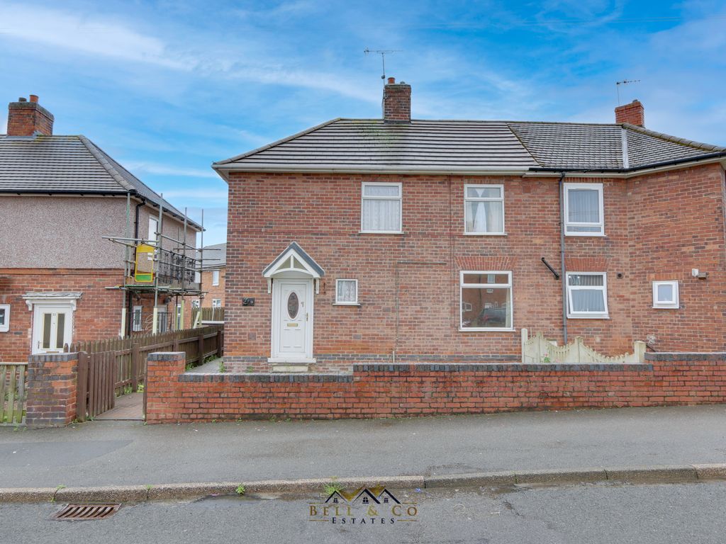 3 bed semidetached house for sale in Staveley Road, Poolsbrook