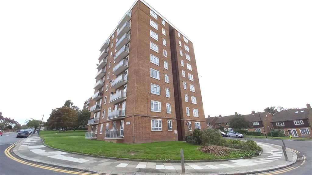 2 bed flat for sale in Strongbow Crescent, London SE9 Zoopla