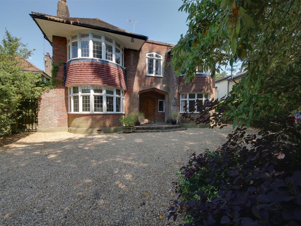 5 bed detached house for sale in Hilfield Lane, Aldenham, Watford WD25
