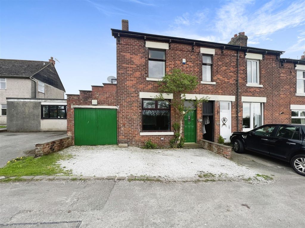3 bed terraced house for sale in Comra Terrace, Cumeragh Lane