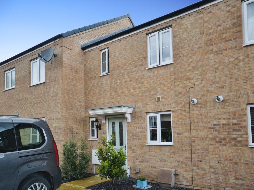 2 bed terraced house for sale in Solent Drive, Spalding PE11 Zoopla