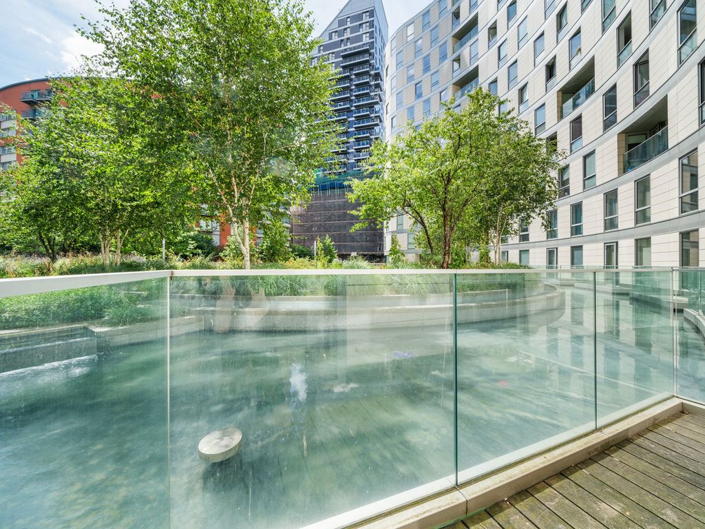 Biscayne Avenue, Charrington Tower E14  