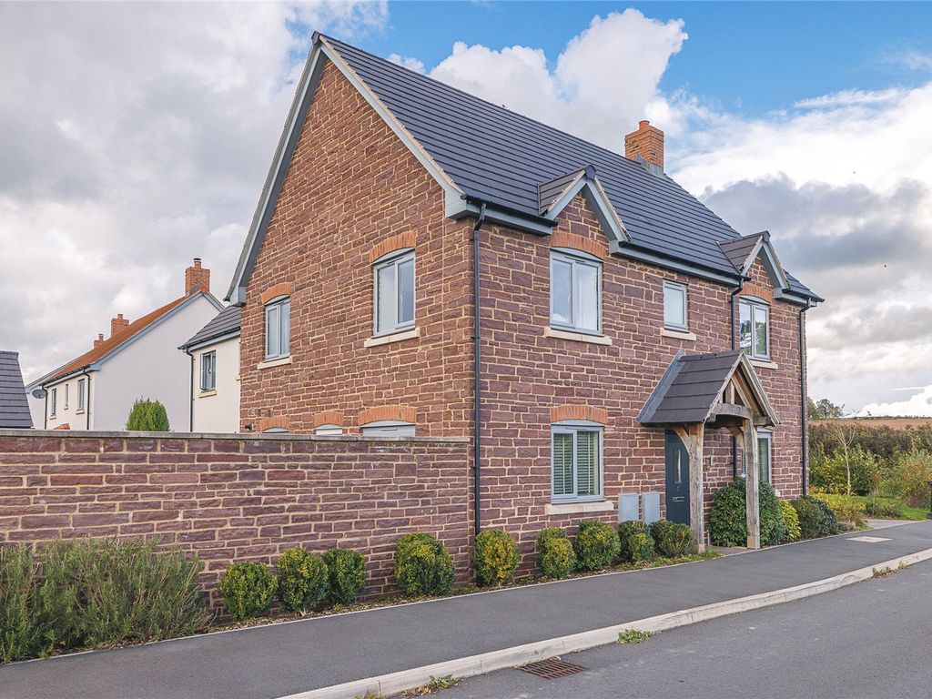 4 bed semidetached house for sale in Ariconium Place, Weston Under Penyard, RossOnWye