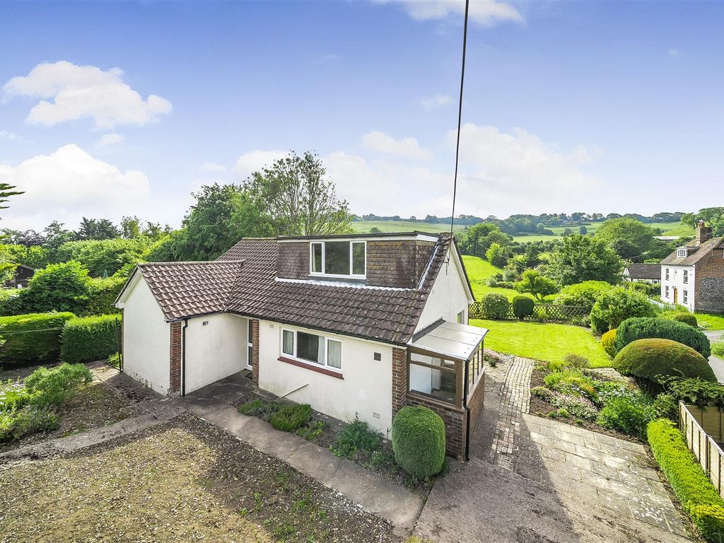 3 bed detached bungalow for sale in Meggett Lane, Alkham, Dover CT15, £