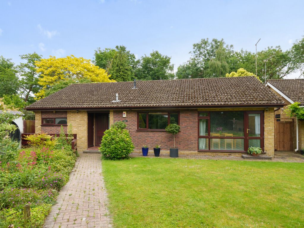 3 bed bungalow for sale in Audrey Close, Beckenham BR3, £750,000 Zoopla