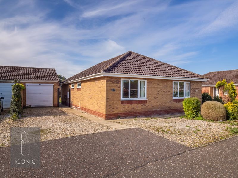 3 bed detached bungalow for sale in Dereham Road, Easton, Norwich NR9