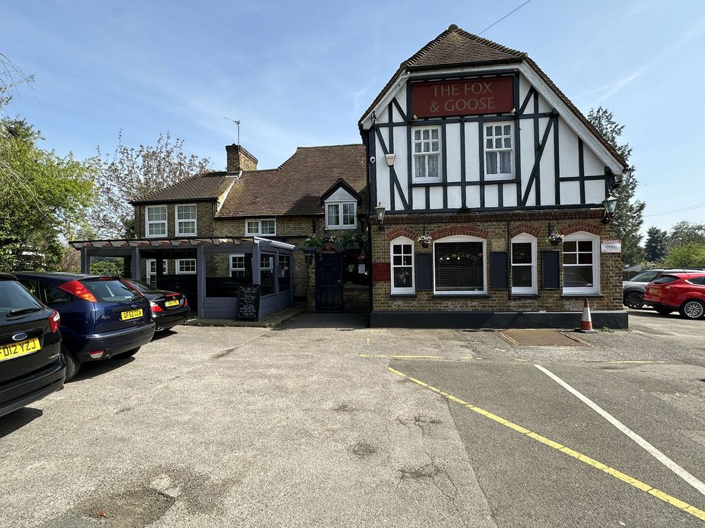 Pub/bar for sale in Weavering Street, Maidstone ME14 Zoopla