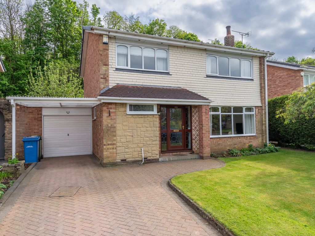 4 bed detached house for sale in Windsor Road, Carlton In Lindrick S81