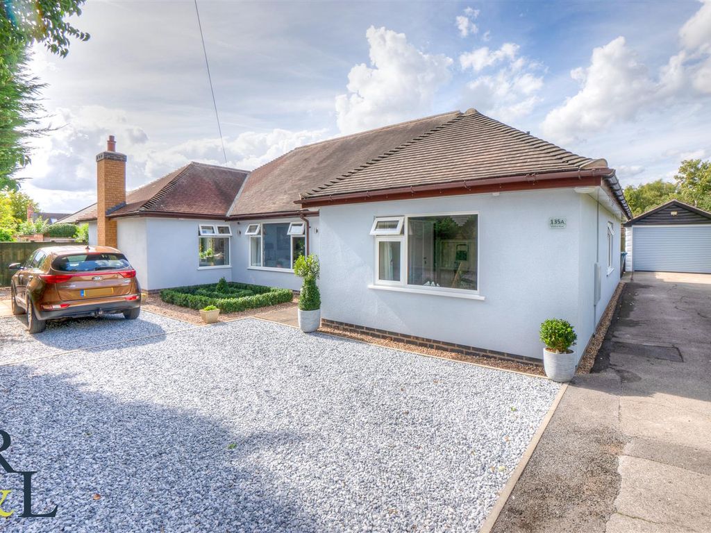 4 bed detached bungalow for sale in Shelford Road, RadcliffeOnTrent, Nottingham NG12 Zoopla
