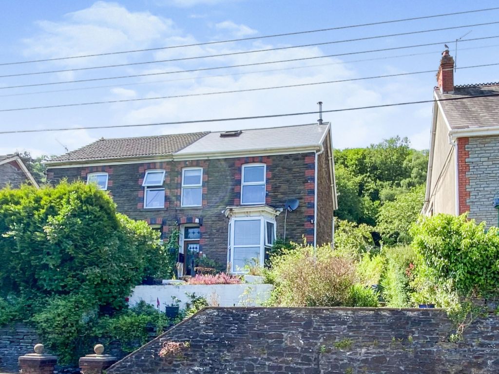 3 bed semidetached house for sale in Swansea Road, Pontardawe SA8 Zoopla