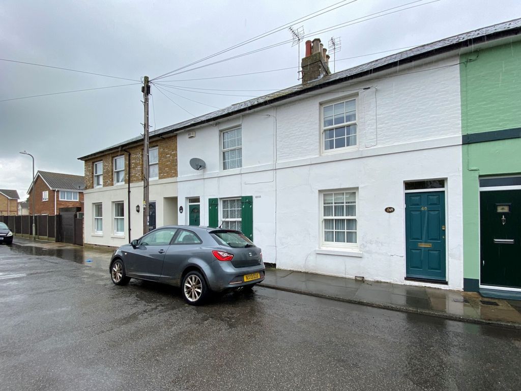 2 bed terraced house for sale in North Barrack Road, Walmer CT14 Zoopla