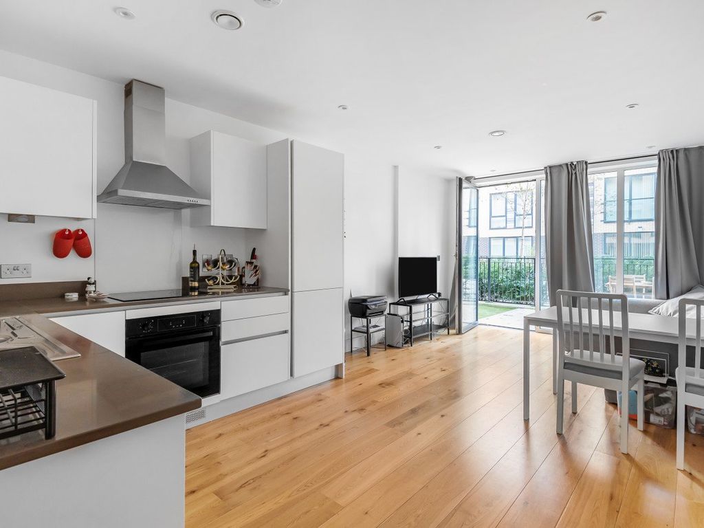 1 bed flat for sale in Grove Place, Eltham, London SE9 Zoopla