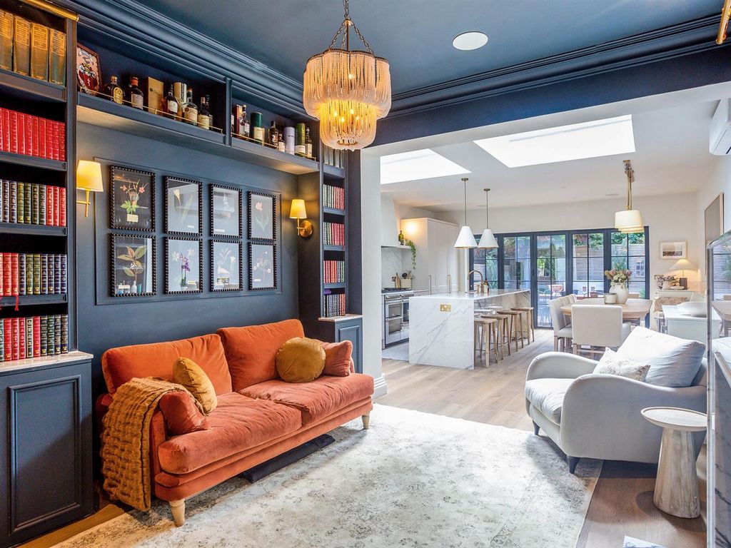 3 bed property for sale in Southdown Road, Wimbledon SW20, £1,195,000