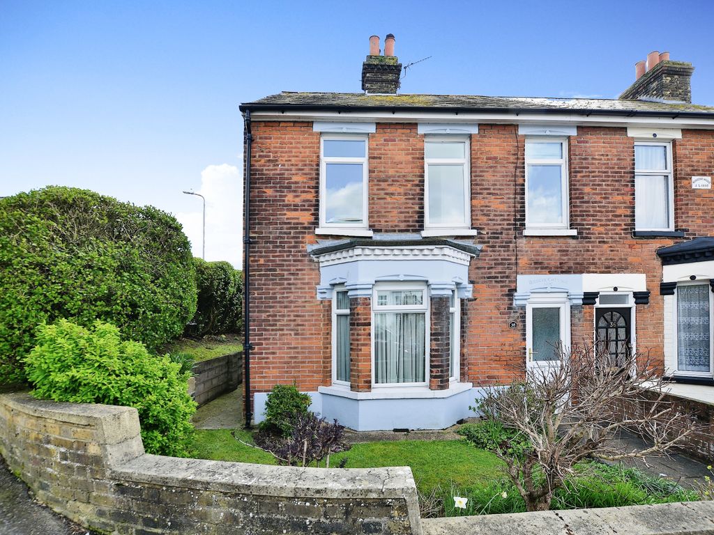 4 bed end terrace house for sale in Minerva Avenue, Dover, Kent CT16