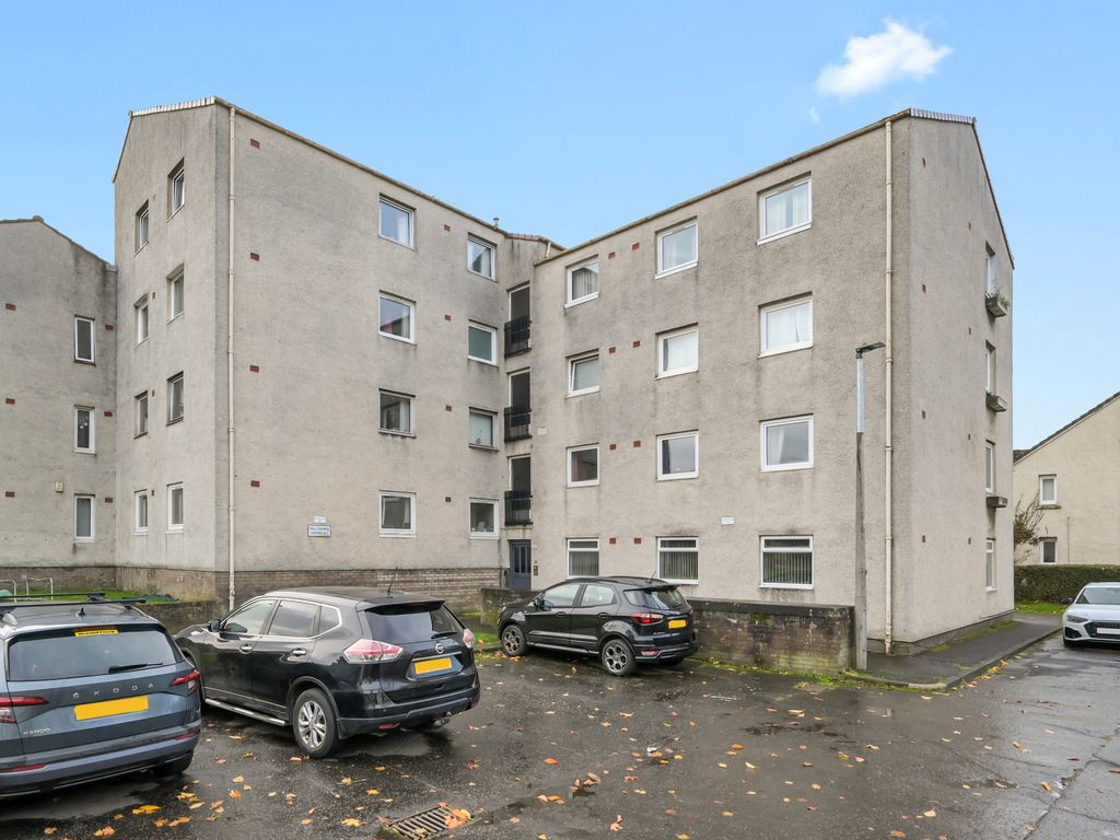 3 bed flat for sale in 22/8 Parkgrove Road, Edinburgh EH4, £170,000