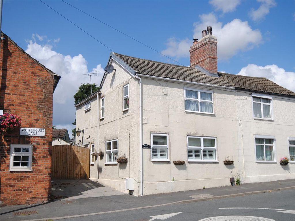 3 bed semidetached house for sale in Whitehouse Lane, Great Preston