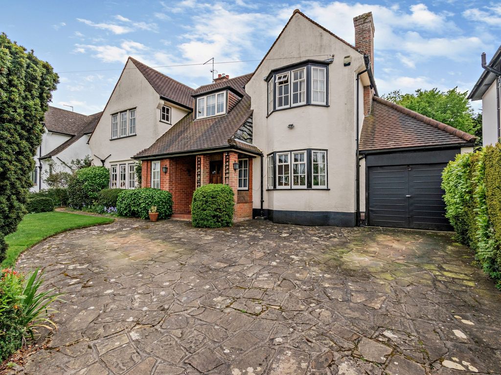 4 bed detached house for sale in Moor Park Road, Northwood HA6 Zoopla