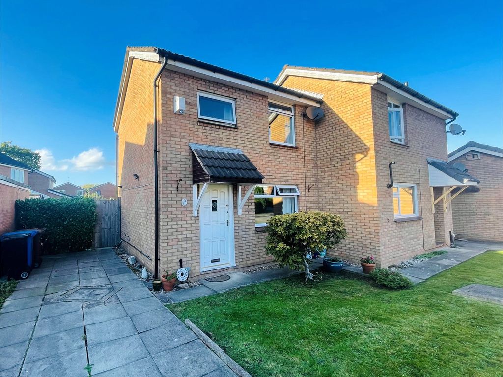 2 bed semidetached house for sale in Elmsted Close, Cheadle Hulme