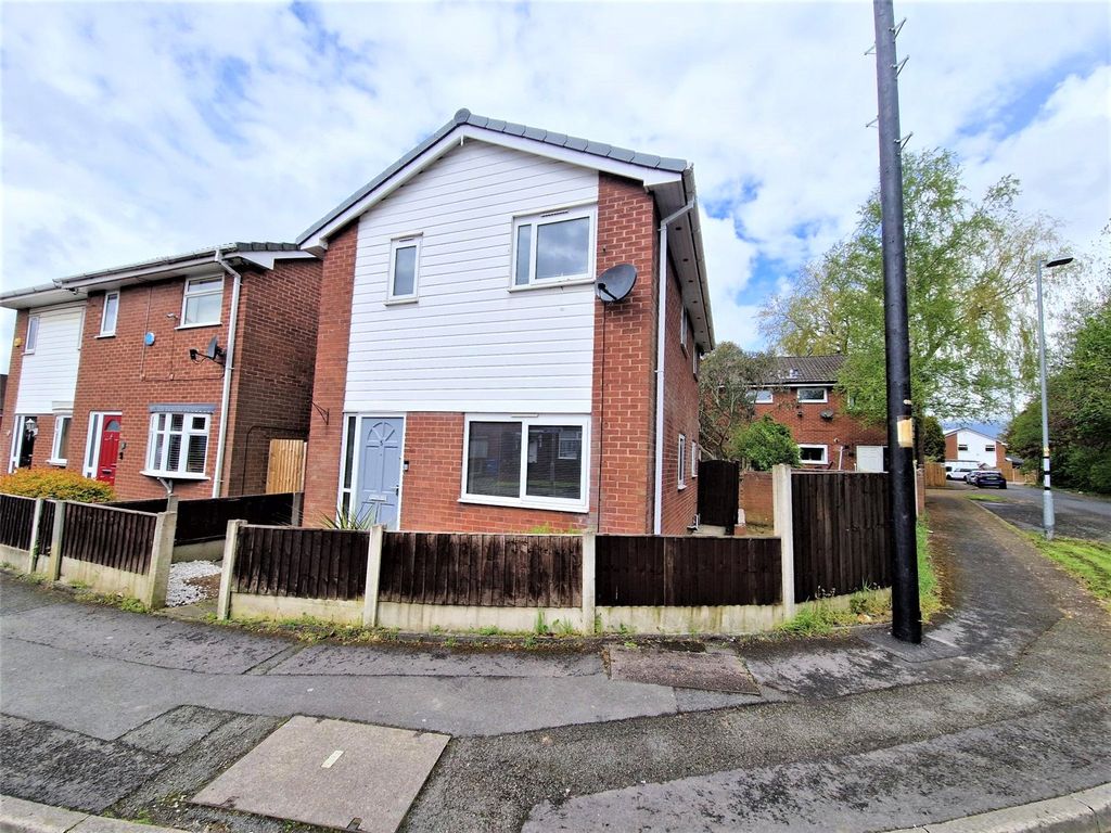 3 bed detached house for sale in Mount Skip Lane, Little Hulton