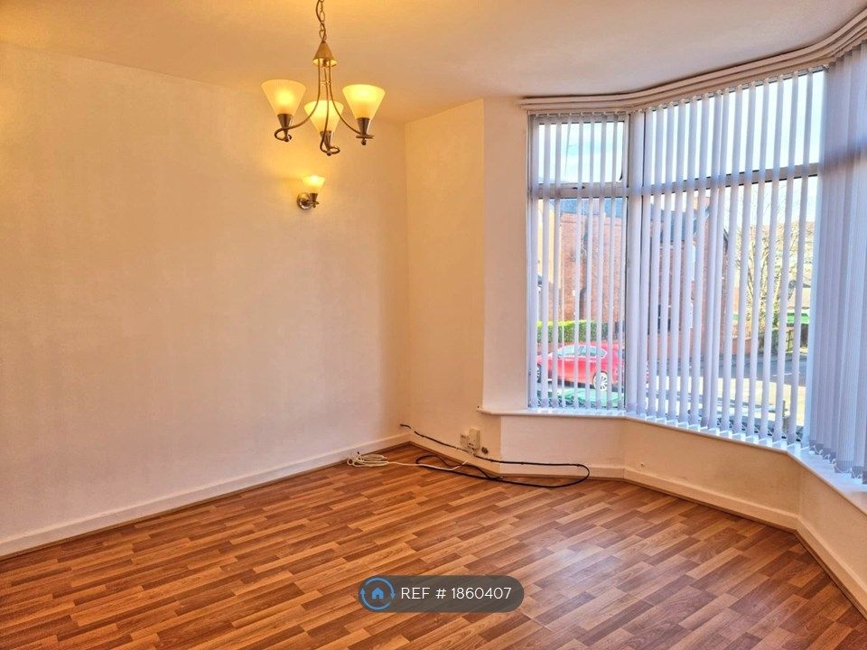 1 bed flat to rent in Vicarage Road, Smethwick B67, £849 pcm Zoopla