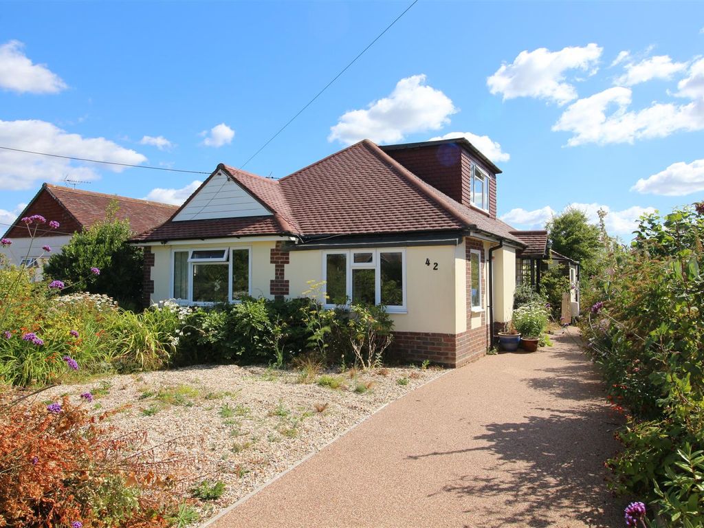 3 bed detached bungalow for sale in Barton Lane, Barton On Sea, New