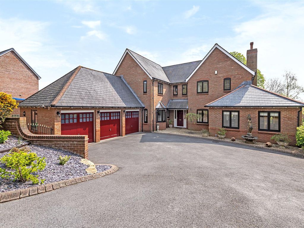 5 bed detached house for sale in Lethbridge Park, Lydeard