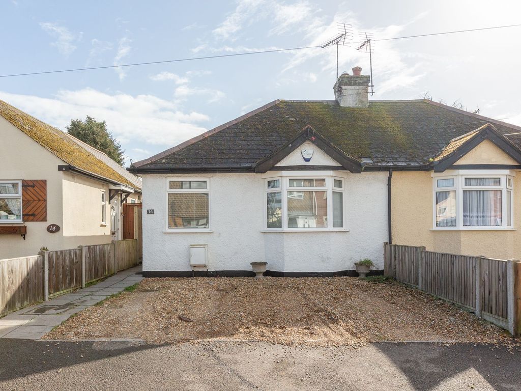 2 bed semidetached bungalow for sale in Greenhill Gardens, Herne Bay