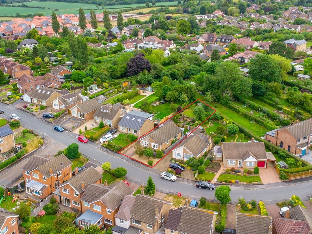 3 bed bungalow for sale in Mount Pleasant, Keyworth, Nottingham, Nottinghamshire NG12, £375,000
