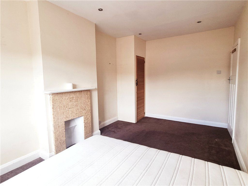 3 bed flat for sale in Easton Street, High Wycombe HP11 - Zoopla