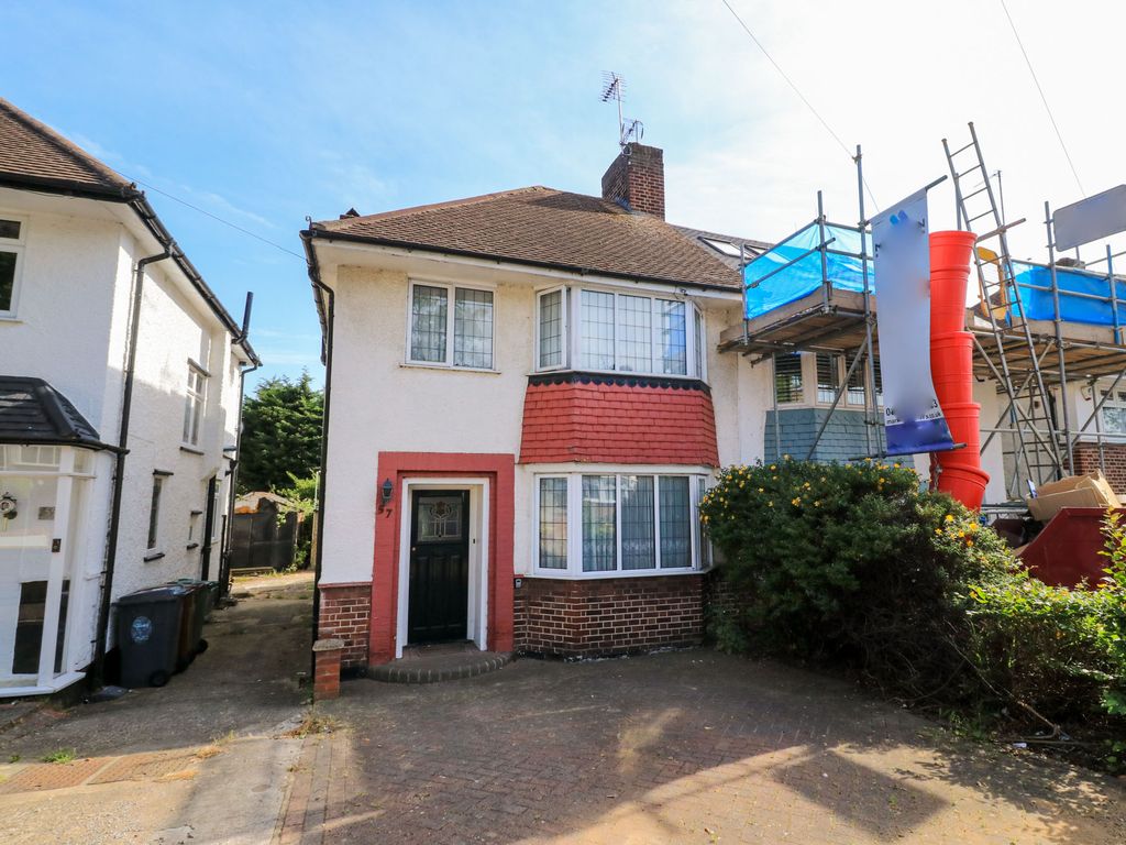 3 bed semidetached house for sale in Leadale Avenue, London E4 Zoopla